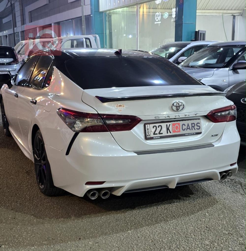 تۆیۆتا کامری